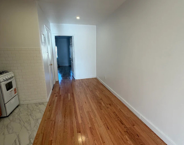273 Pleasant Avenue - Photo Thumbnail 2