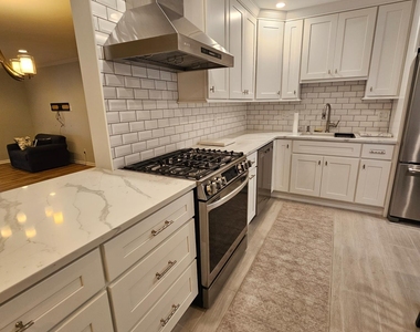503 Brokaw Court - Photo Thumbnail 7