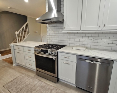 503 Brokaw Court - Photo Thumbnail 9
