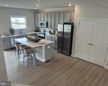 16 Lyriq Court - Photo Thumbnail 1