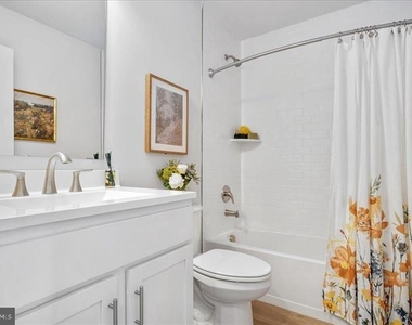 16 Lyriq Court - Photo Thumbnail 15
