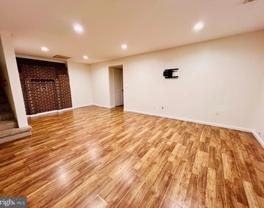208 Telegraph Road - Photo Thumbnail 1