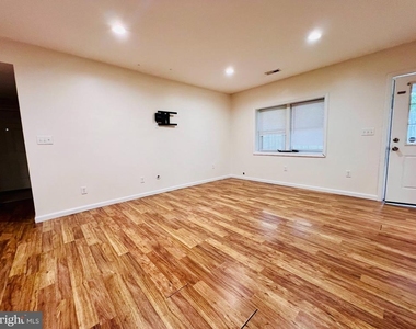 208 Telegraph Road - Photo Thumbnail 3