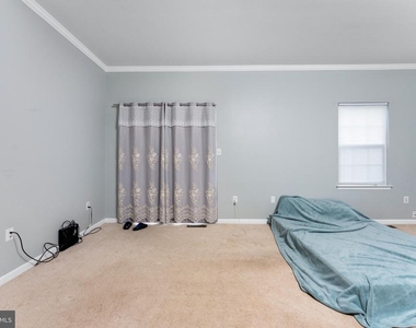 8708 Farnham Way - Photo Thumbnail 10