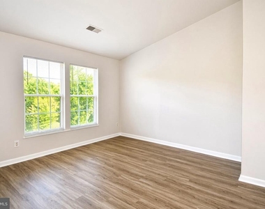 12723 Perchance Terrace - Photo Thumbnail 18
