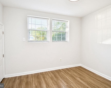 12723 Perchance Terrace - Photo Thumbnail 29