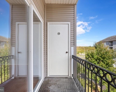 15522 John Diskin Circle - Photo Thumbnail 9