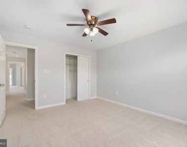 15522 John Diskin Circle - Photo Thumbnail 27