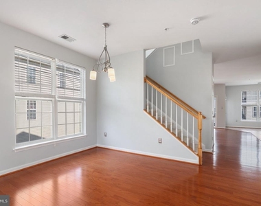 15522 John Diskin Circle - Photo Thumbnail 14