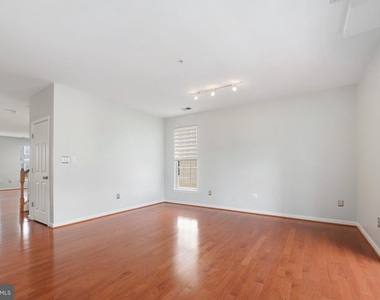 15522 John Diskin Circle - Photo Thumbnail 21