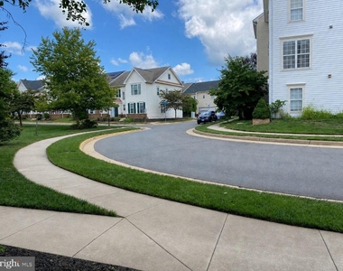 21002 Kittanning Lane - Photo Thumbnail 35