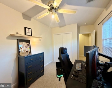 8535 Hilltop Road - Photo Thumbnail 18