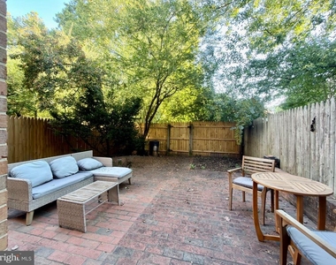 8535 Hilltop Road - Photo Thumbnail 23