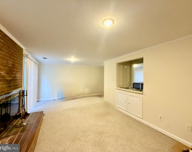 8535 Hilltop Road - Photo Thumbnail 22