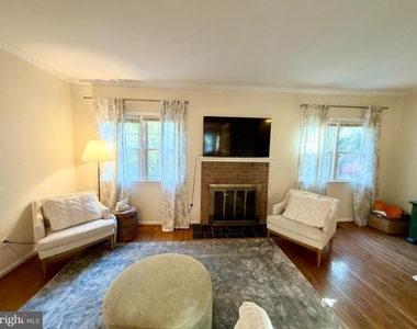 8535 Hilltop Road - Photo Thumbnail 4