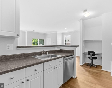11349 Aristotle Drive - Photo Thumbnail 9