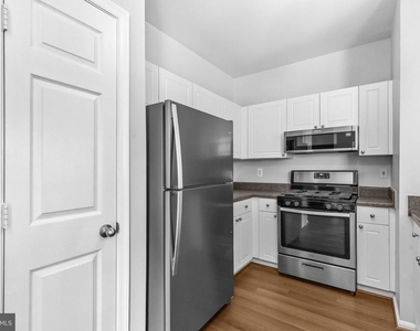 11349 Aristotle Drive - Photo Thumbnail 8