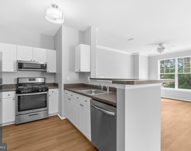 11349 Aristotle Drive - Photo Thumbnail 7
