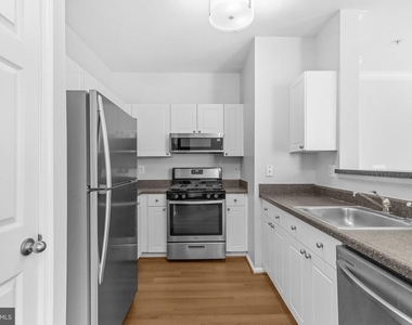 11349 Aristotle Drive - Photo Thumbnail 10