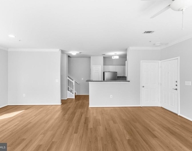 11349 Aristotle Drive - Photo Thumbnail 15