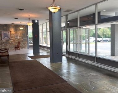 3245 Rio Drive - Photo Thumbnail 4