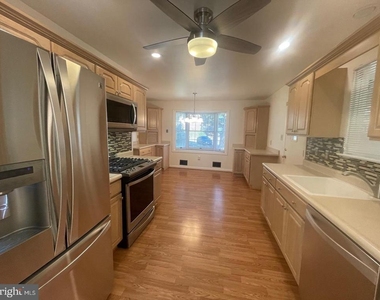 3905 Flagstone Terrace - Photo Thumbnail 2