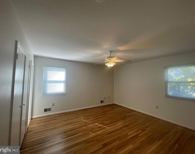 3905 Flagstone Terrace - Photo Thumbnail 19