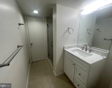 3905 Flagstone Terrace - Photo Thumbnail 38