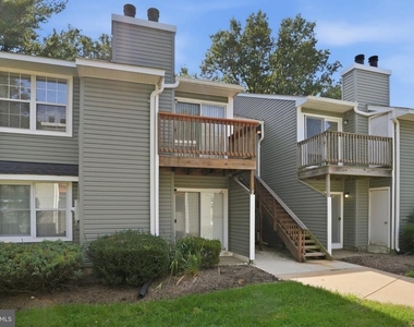 8633 Beekman Place - Photo Thumbnail 2