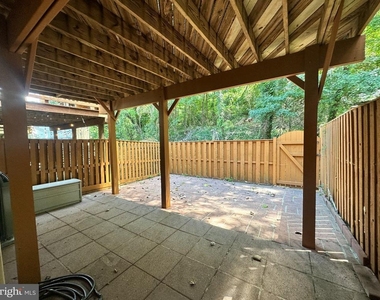 6025 Crocus Court - Photo Thumbnail 29
