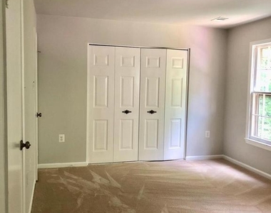 4429 Holly Avenue - Photo Thumbnail 5