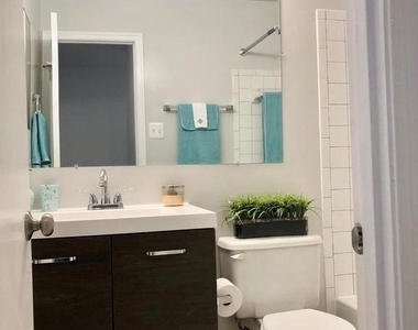 4429 Holly Avenue - Photo Thumbnail 6
