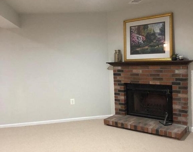 4429 Holly Avenue - Photo Thumbnail 8