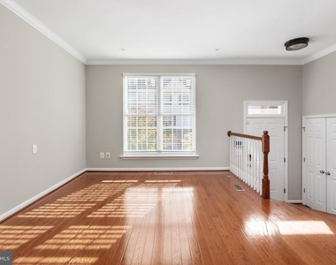 7582 Great Swan Court - Photo Thumbnail 7