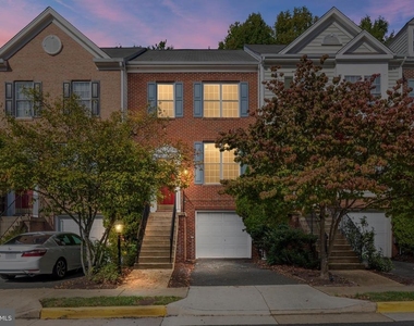 7582 Great Swan Court - Photo Thumbnail 1