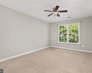 7582 Great Swan Court - Photo Thumbnail 10