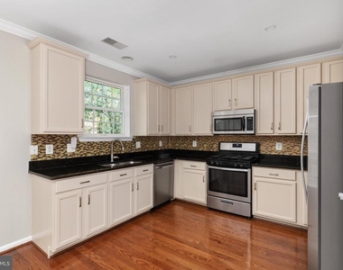 7582 Great Swan Court - Photo Thumbnail 3