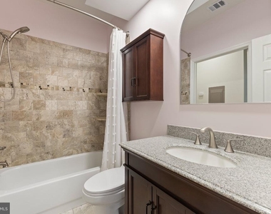 6825 Brindle Heath Way - Photo Thumbnail 7