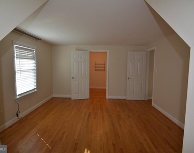 4216 Mosby Street - Photo Thumbnail 10