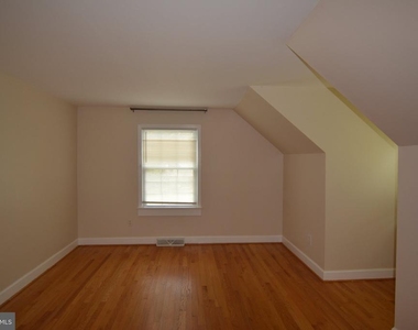 4216 Mosby Street - Photo Thumbnail 16