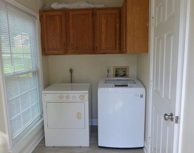 4216 Mosby Street - Photo Thumbnail 9