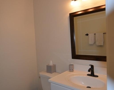 4216 Mosby Street - Photo Thumbnail 8