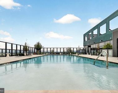 3030 Potomac Avenue - Photo Thumbnail 19