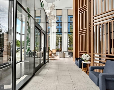 3030 Potomac Avenue - Photo Thumbnail 14