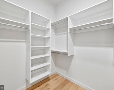 3130 Potomac Avenue - Photo Thumbnail 7