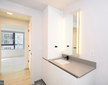 3130 Potomac Avenue - Photo Thumbnail 15