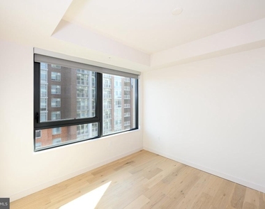 3130 Potomac Avenue - Photo Thumbnail 14