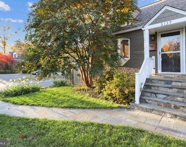 5137 25th Place N - Photo Thumbnail 10
