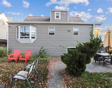5137 25th Place N - Photo Thumbnail 3