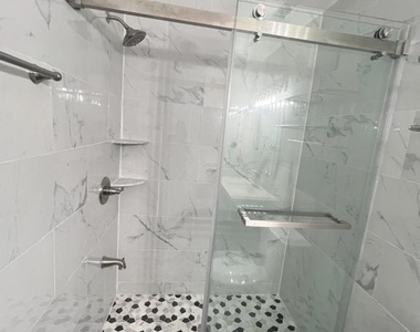 1611 Ridge Avenue - Photo Thumbnail 26